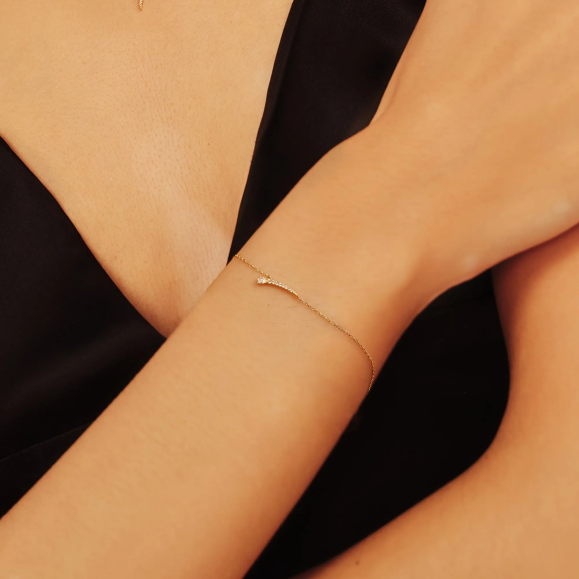 14kt Gold White Sapphire Curve Bar Bracelet