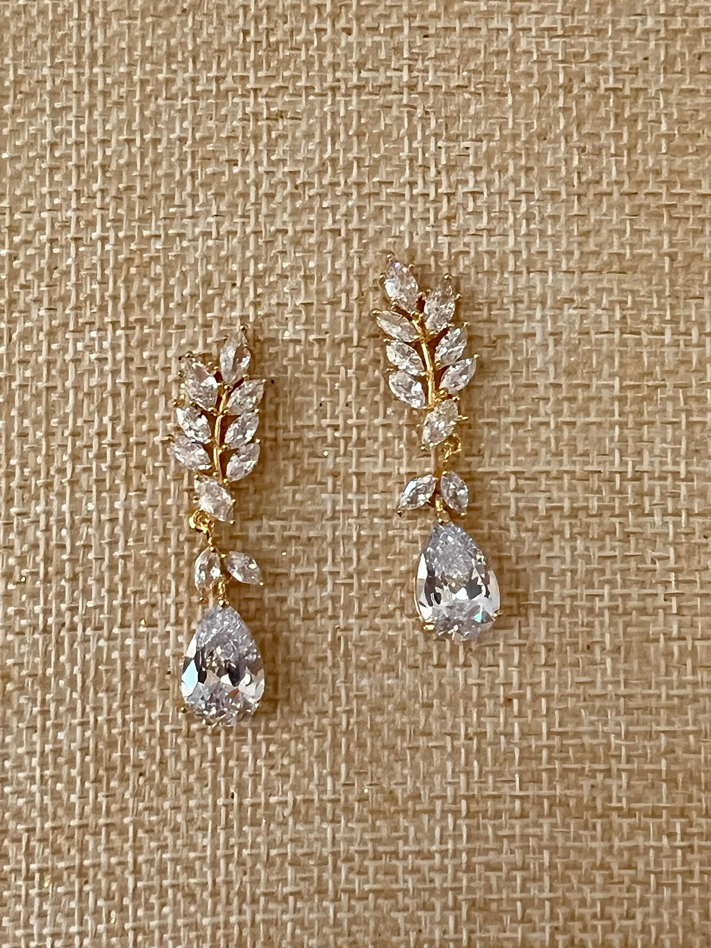 Bridal Earrings, Swarovski and Zirconia Wedding & XV Earring