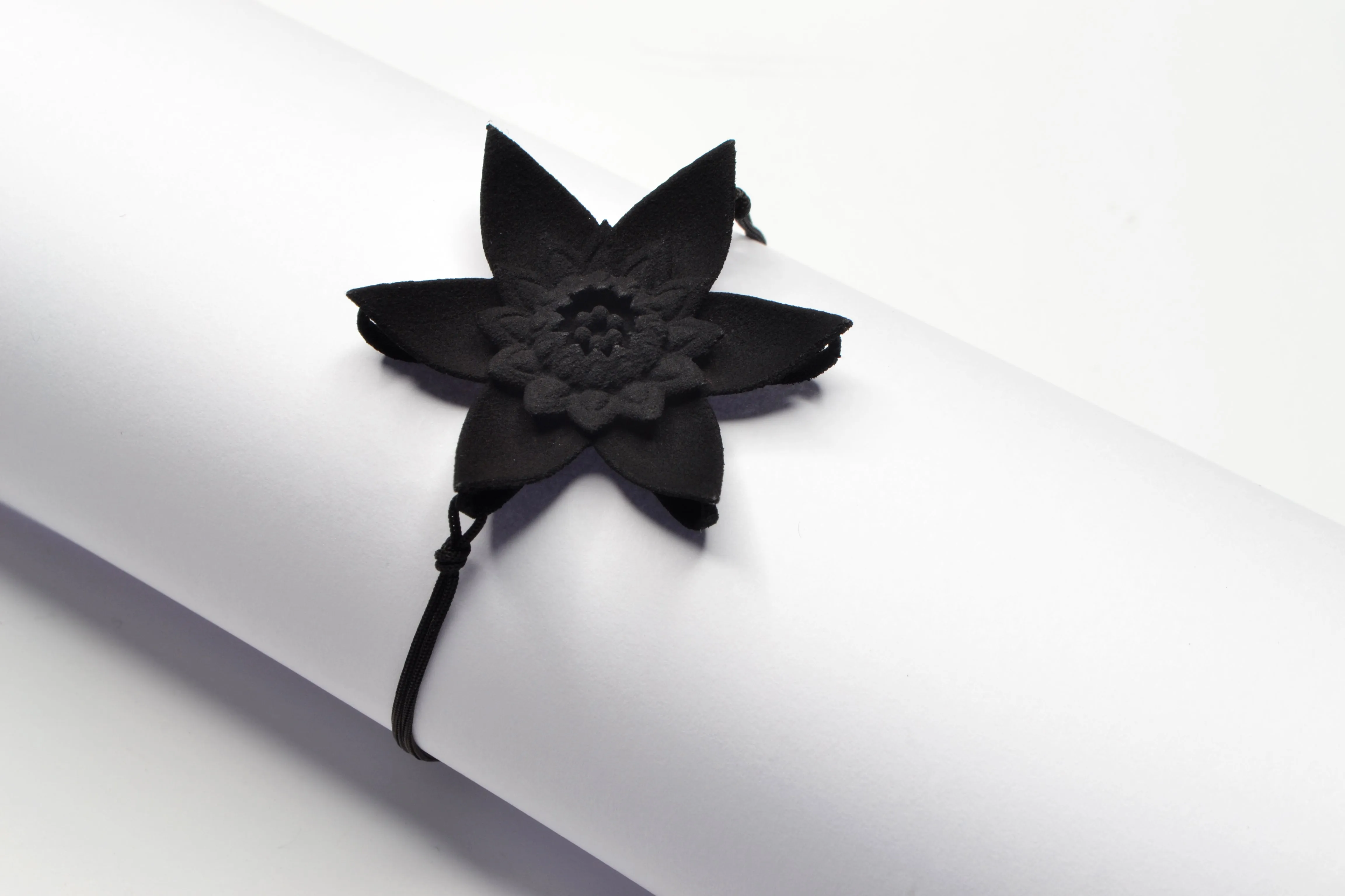 Flower Bracelet - Dahlia
