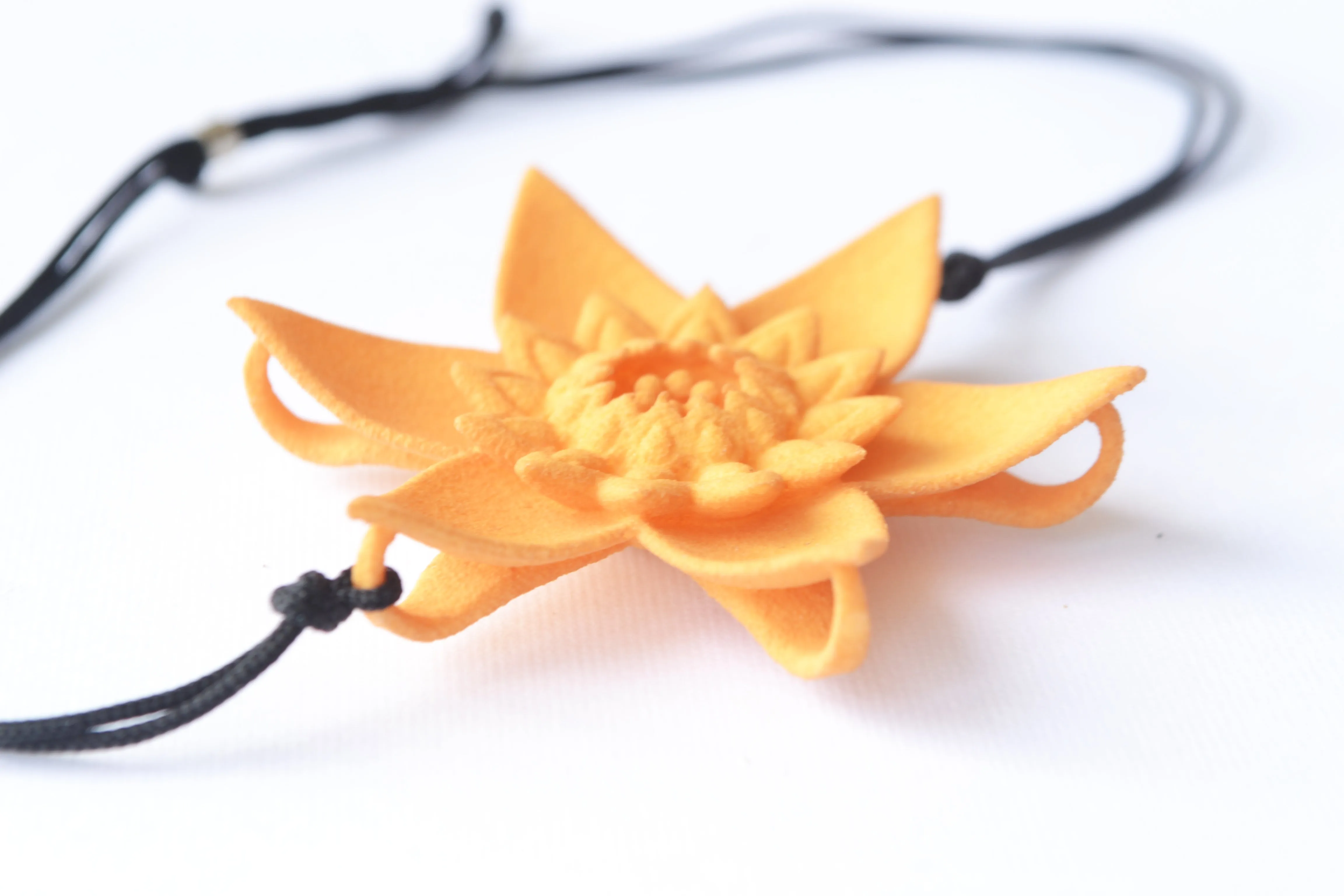 Flower Bracelet - Dahlia