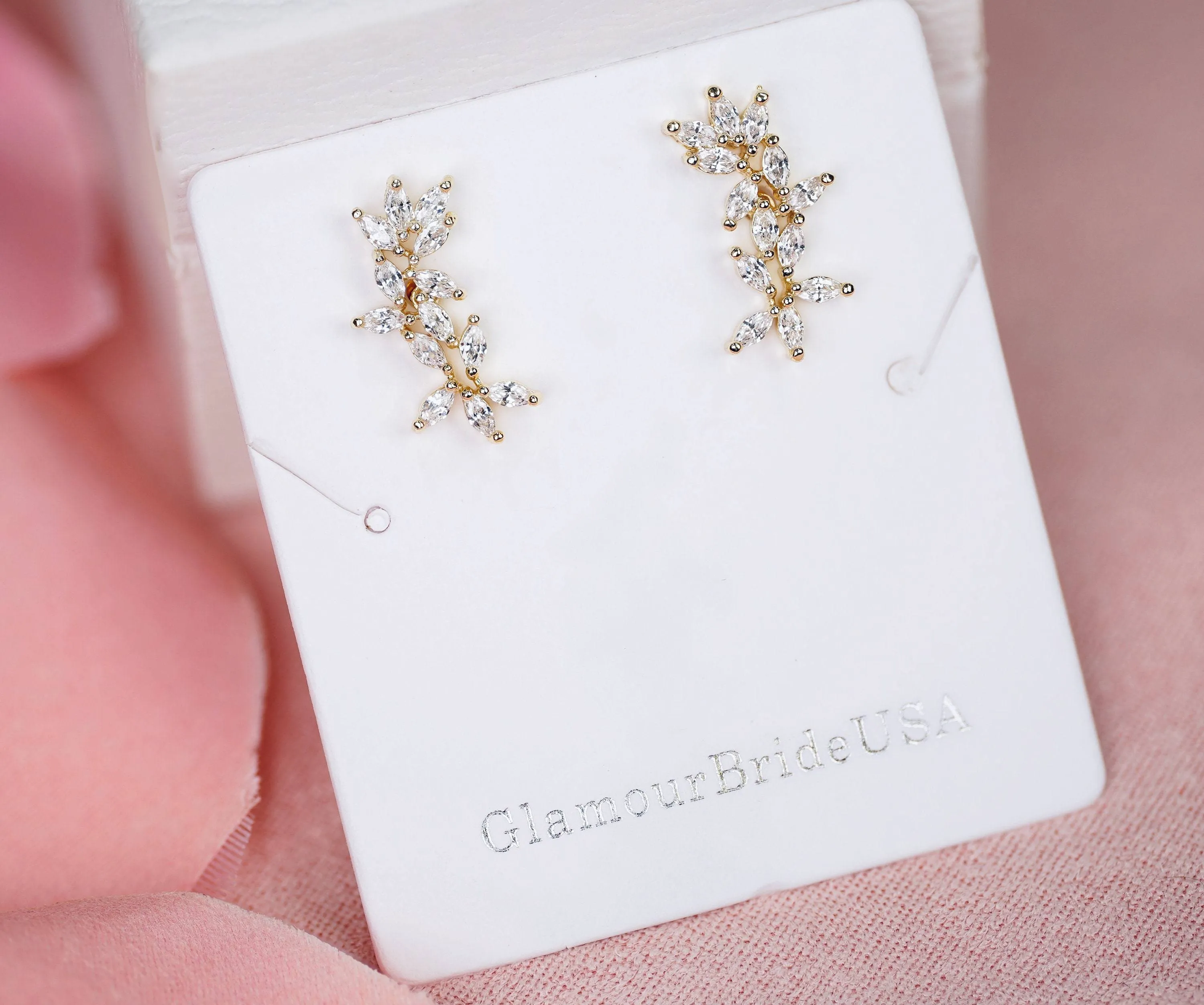 Mary - Minimalist Crystal Earrings
