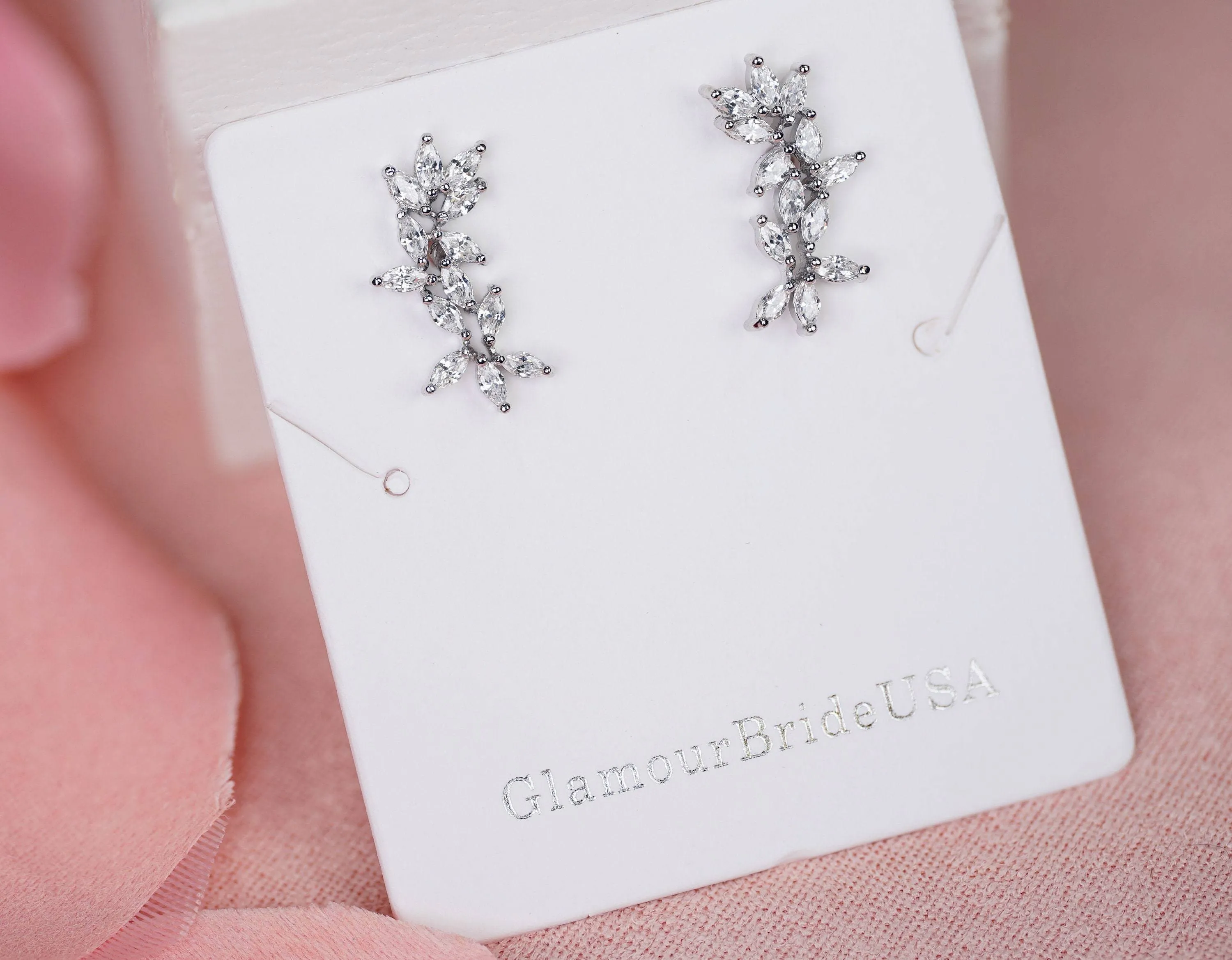 Mary - Minimalist Crystal Earrings
