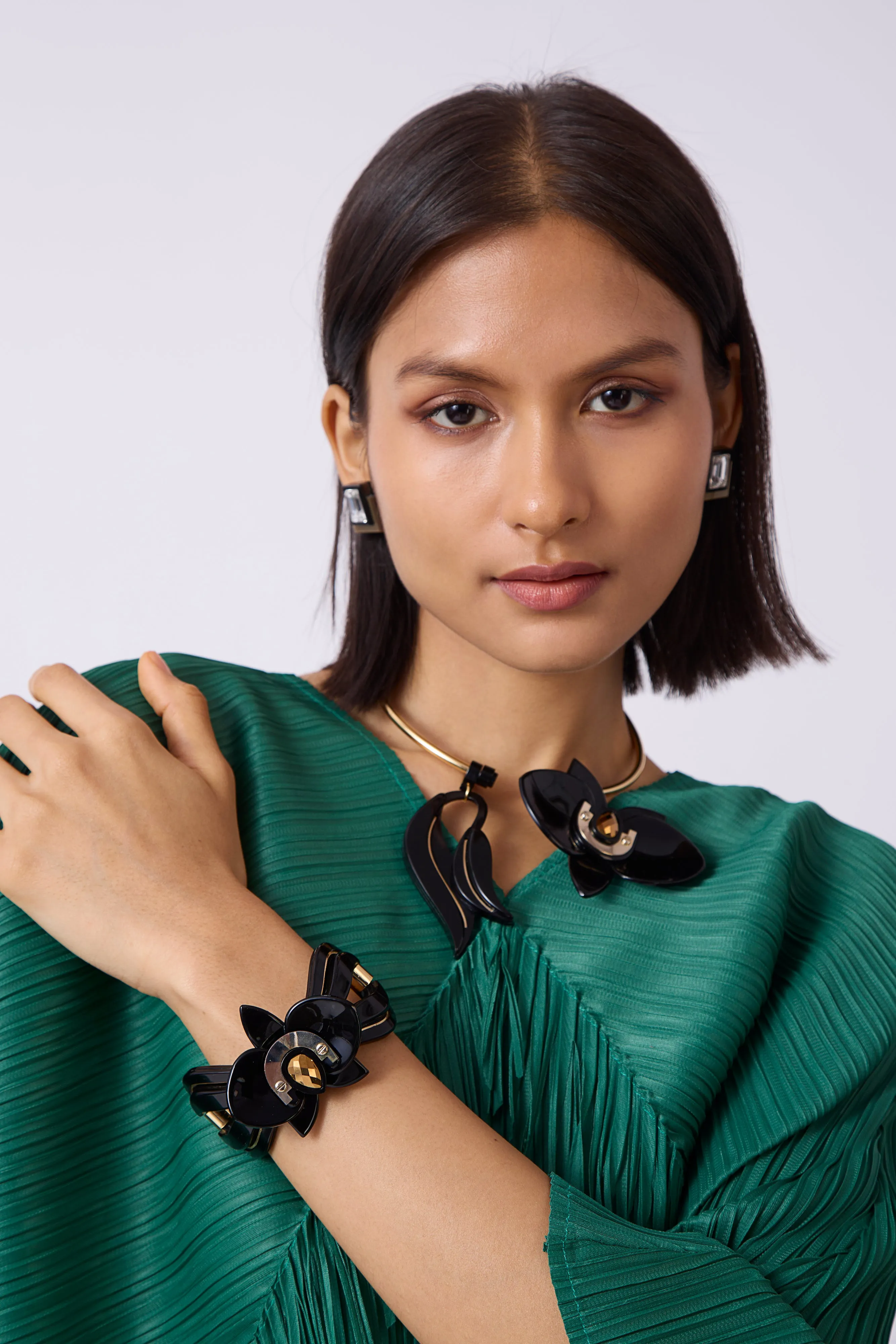 Orchid Bracelet - Black & Gold - M