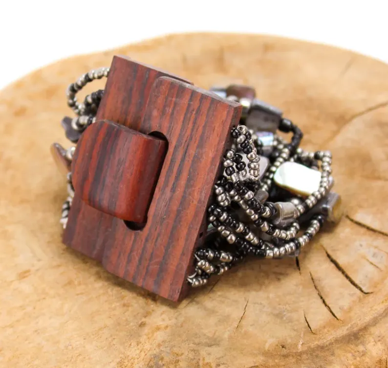 Shelly Big Buck Bracelet