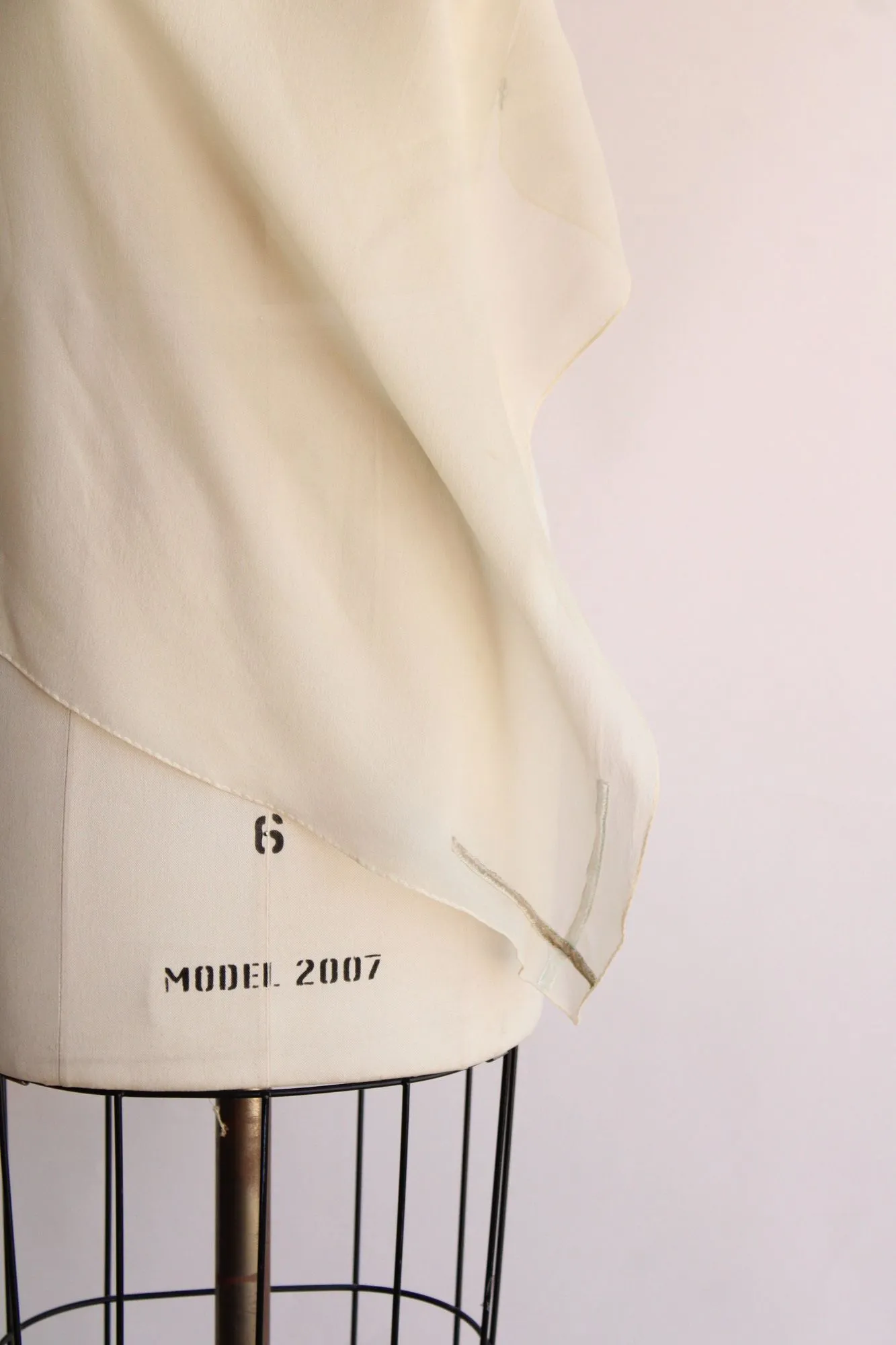Vintage 1980s 1990s Ivory Silk Chiffon Scarf