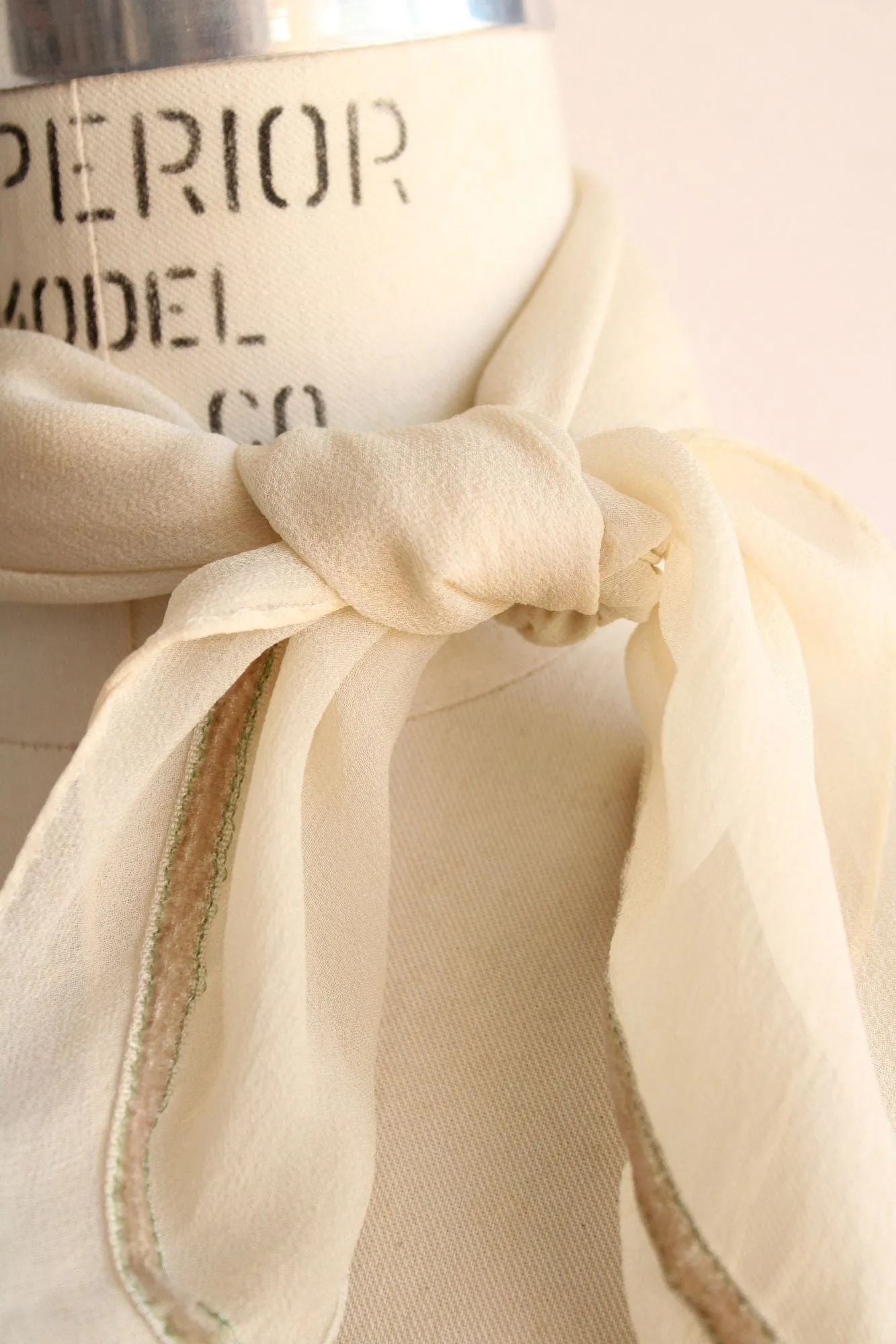 Vintage 1980s 1990s Ivory Silk Chiffon Scarf