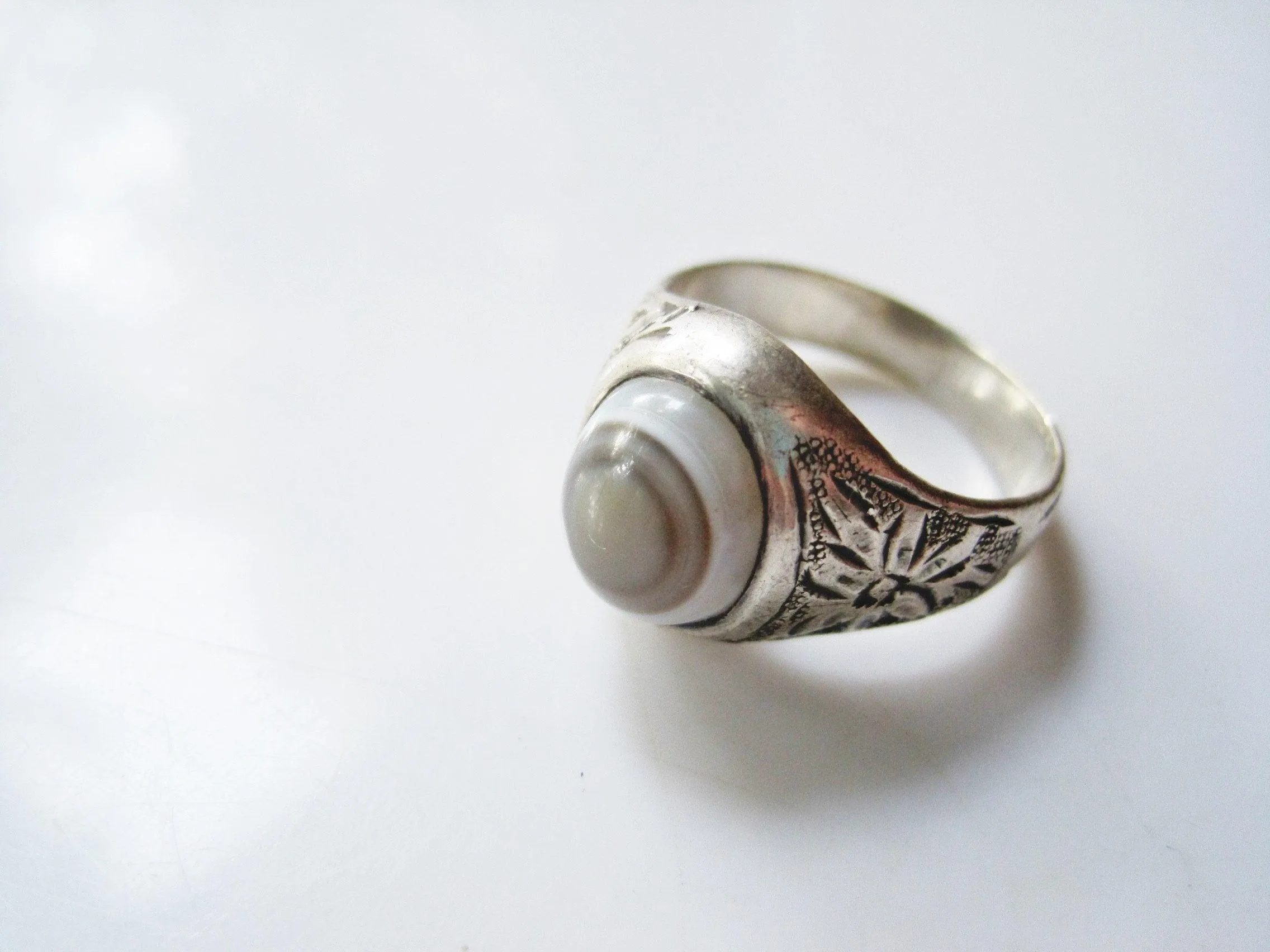 Vintage Eye Agate Yemeni Silver Ring