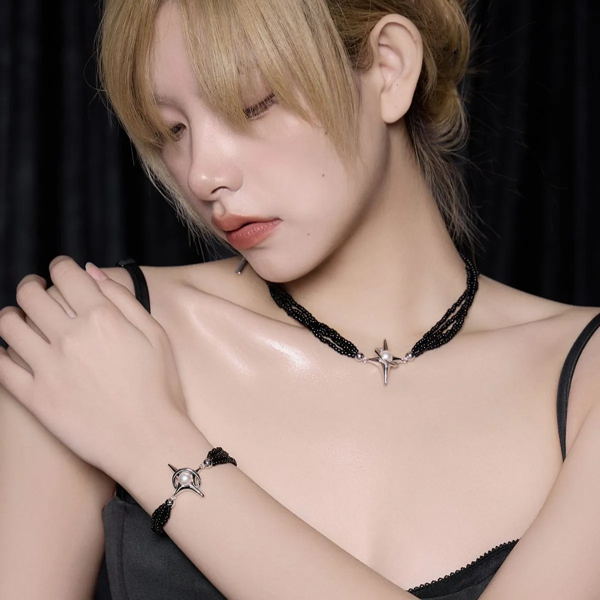 Women's Punk Star Layered Pearl Choker